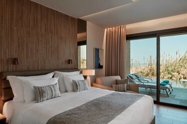 Superior Double Room Sea View Sharing Pool