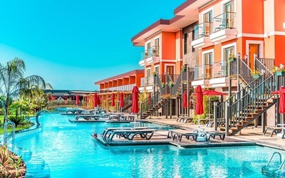 Deluxe Swim Up Suites