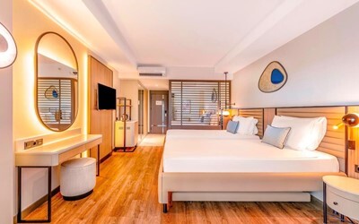 Comfort Standard Quad Room Side Sea View