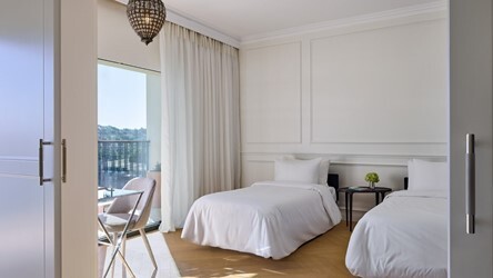 Family Suite Deluxe with Sea View