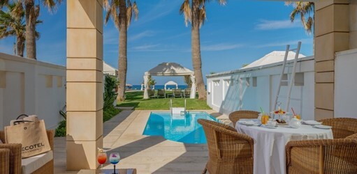 Junior Suite Sea Front Private Pool