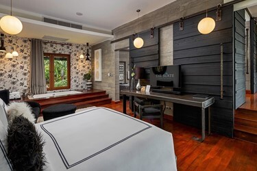 1 Bedroom Pearl Shell Suites