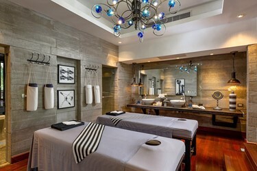 1 Bedroom Pearl Shell Suites