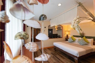 Studio Room
