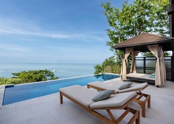 Seafront Pool Villa