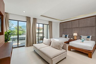 Deluxe beach front