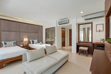 Deluxe beach front
