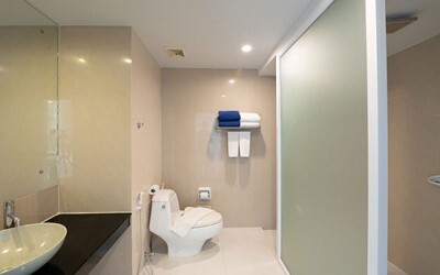 Premium Studio Pool View Room