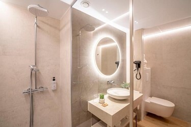 Garden View Suite