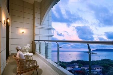 One King Two Twin Beds Two bedroom Suite Ocean View