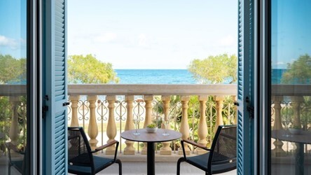 Bungalow With Jacuzzi Sea View