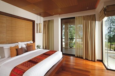Royal Jacuzzi Penthouse Three Bedroom
