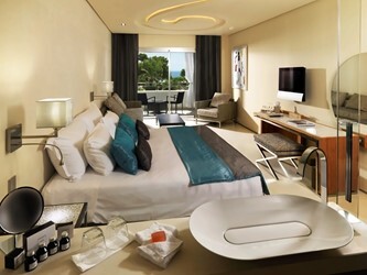 Grand Corner Suite