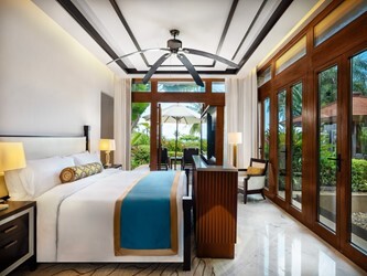 Royal Seaside Pool Villa (Two-Bedroom)