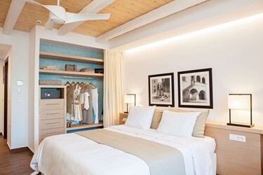 Twin Room Exclusive Private Pool with Sea View