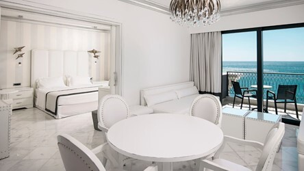 Presidential Suite Sea View with Jacuzzi