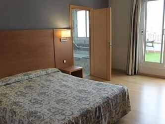 Double or Twin Room with Terrace