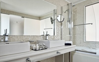 Superior Suite with private jacuzzi