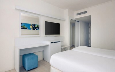 WIN, Balcony or Terrace, Priority Location, Star, Sea  