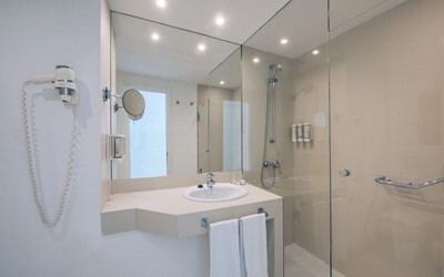 WIN, Balcony or Terrace, Priority Location, Star, Sea  