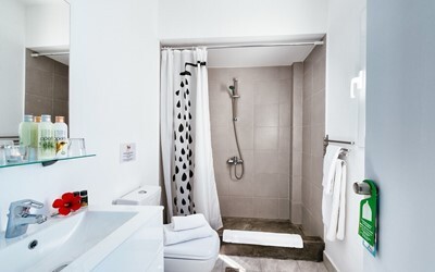 Family Room Mountain View A/C