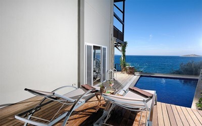 Pool Suite