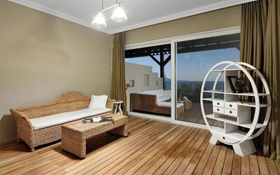Pool Suite
