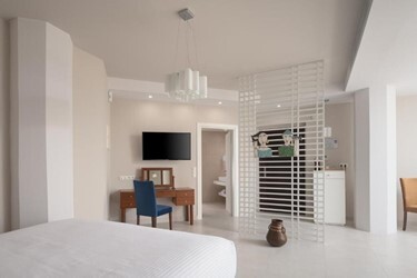 Jacuzzi Suite