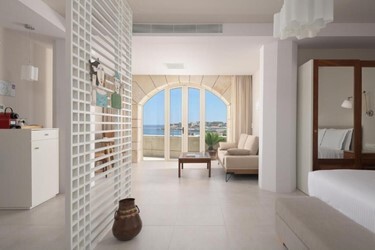 Jacuzzi Suite