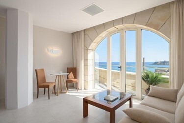 Jacuzzi Suite