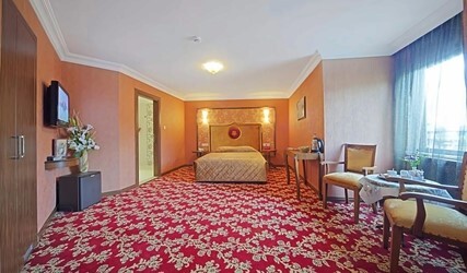 Family Queen Room