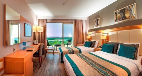 Lake Room Land View