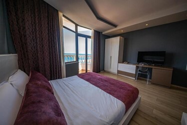 Superior Deluxe Sea View with Bathtub