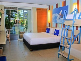 Family Suite Lagoon Room
