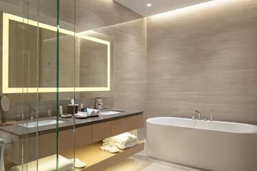 King Premium Room With Balcony & Sea View