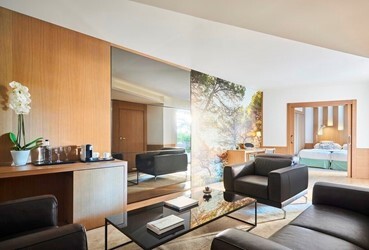 Suite with a Jacuzzi on a private terrace