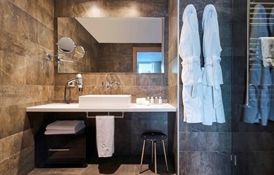 Suite with a Jacuzzi on a private terrace