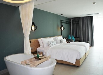 Grand Deluxe Room