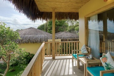 Hill Bungalow with Bathtub
