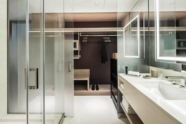 Premier Room