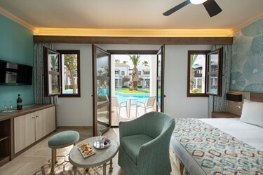 Double Bungalow Sharing Pool