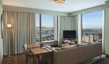 Corner Suite Bosphorus View With Lounge Access 