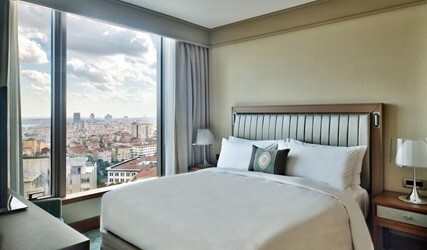 Corner Suite Bosphorus View With Lounge Access 