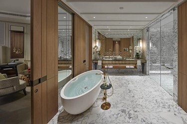 Sea View Suite