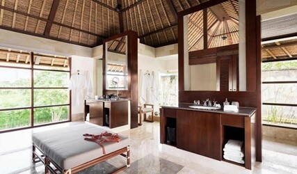Four-Bedroom Villa with Private Pool and Free Benefit