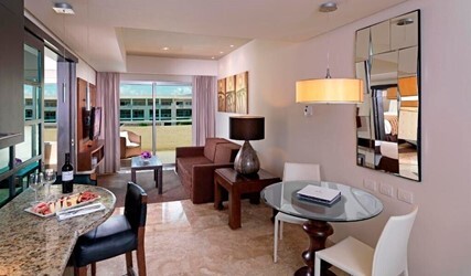 Suite 1 Room, THE RESERVE