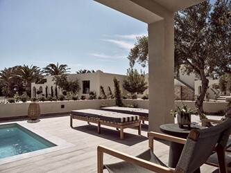 King Evergreen Absolute Suite with Individual Pool Garden View