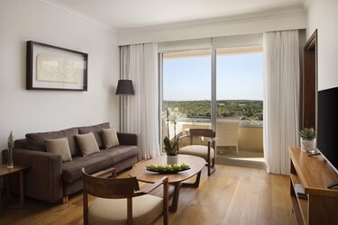 Standard Suite Partial Sea View