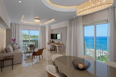 Suite 1 Bedroom with Sea View