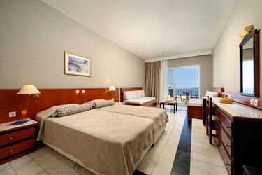 Family Room Main Building with Sea View
